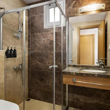 La Quinta By Wyndham Cesme