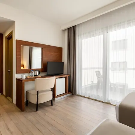 فندق La Quinta By Wyndham Cesme