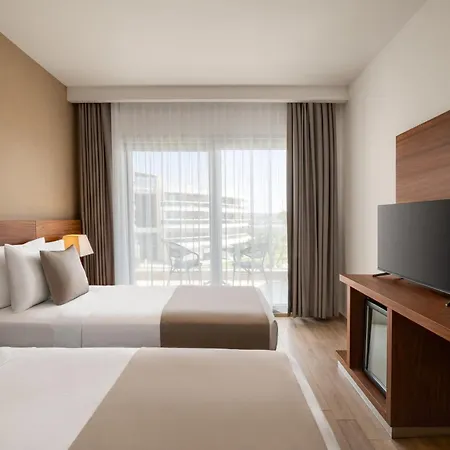 فندق La Quinta By Wyndham Cesme إزمير