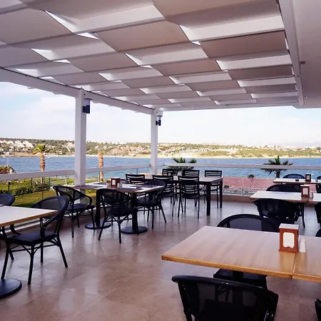 La Quinta By Wyndham Cesme فندق إزمير