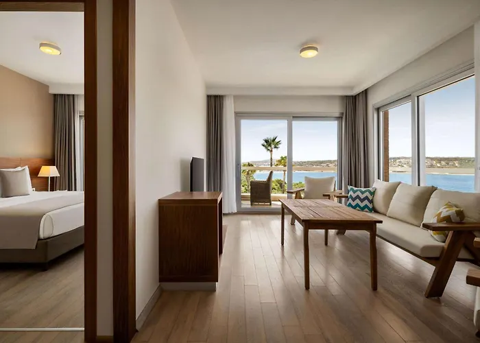 La Quinta By Wyndham Cesme 4* İzmir