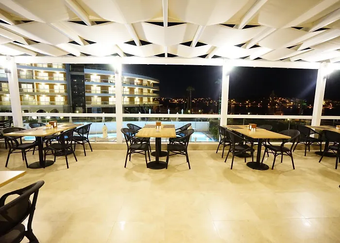 La Quinta By Wyndham Cesme