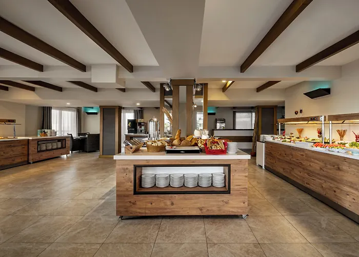 La Quinta By Wyndham Cesme Hotel