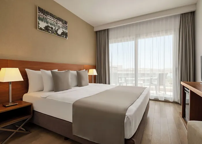 Hotel La Quinta By Wyndham Cesme 4*