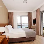 La Quinta By Wyndham Cesme Izmir