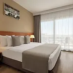 Hotel La Quinta By Wyndham Cesme 4*