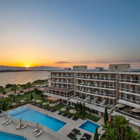 Hotell La Quinta By Wyndham Cesme