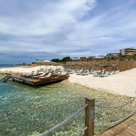 La Quinta By Wyndham Cesme Hotel