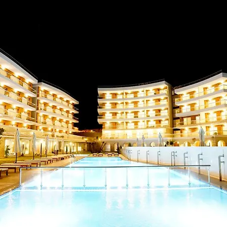La Quinta By Wyndham Cesme 4* Измир