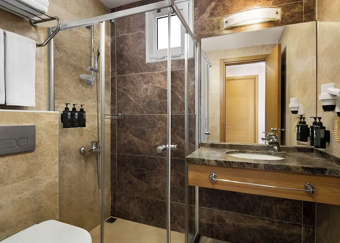 Hotel La Quinta By Wyndham Cesme 4*