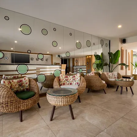 La Quinta By Wyndham Cesme Hotel 2*