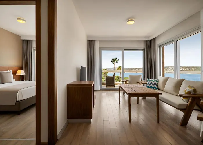 La Quinta By Wyndham Cesme